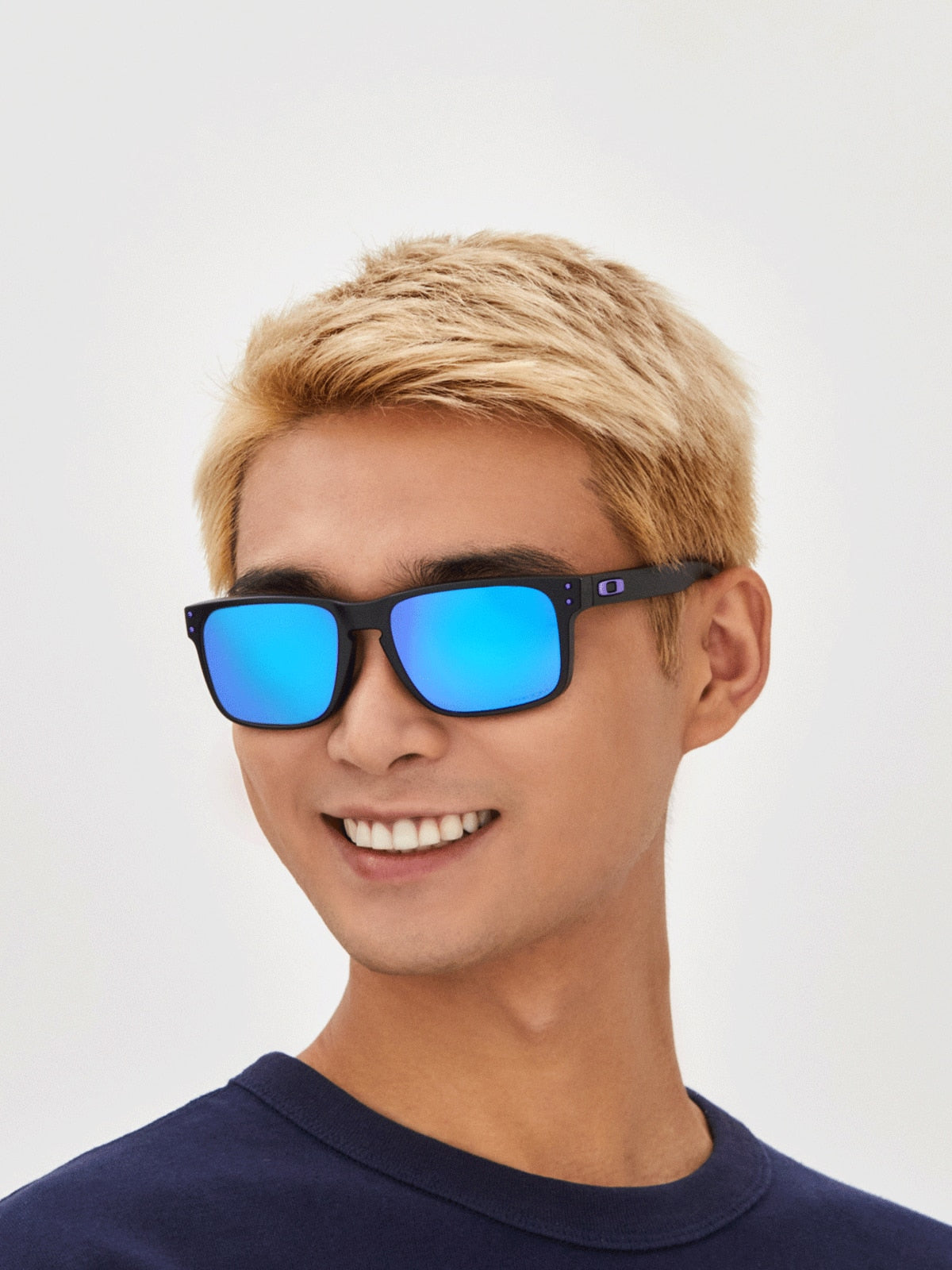 Oakley OO9102 Holbrook™